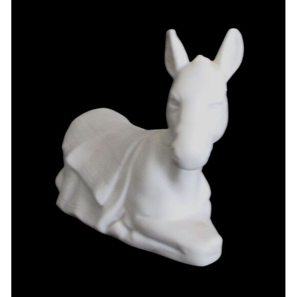 Avon Nativity Collectibles The Donkey Figurine  - Vintage 1984 White Porcelain - Picture 4 of 9